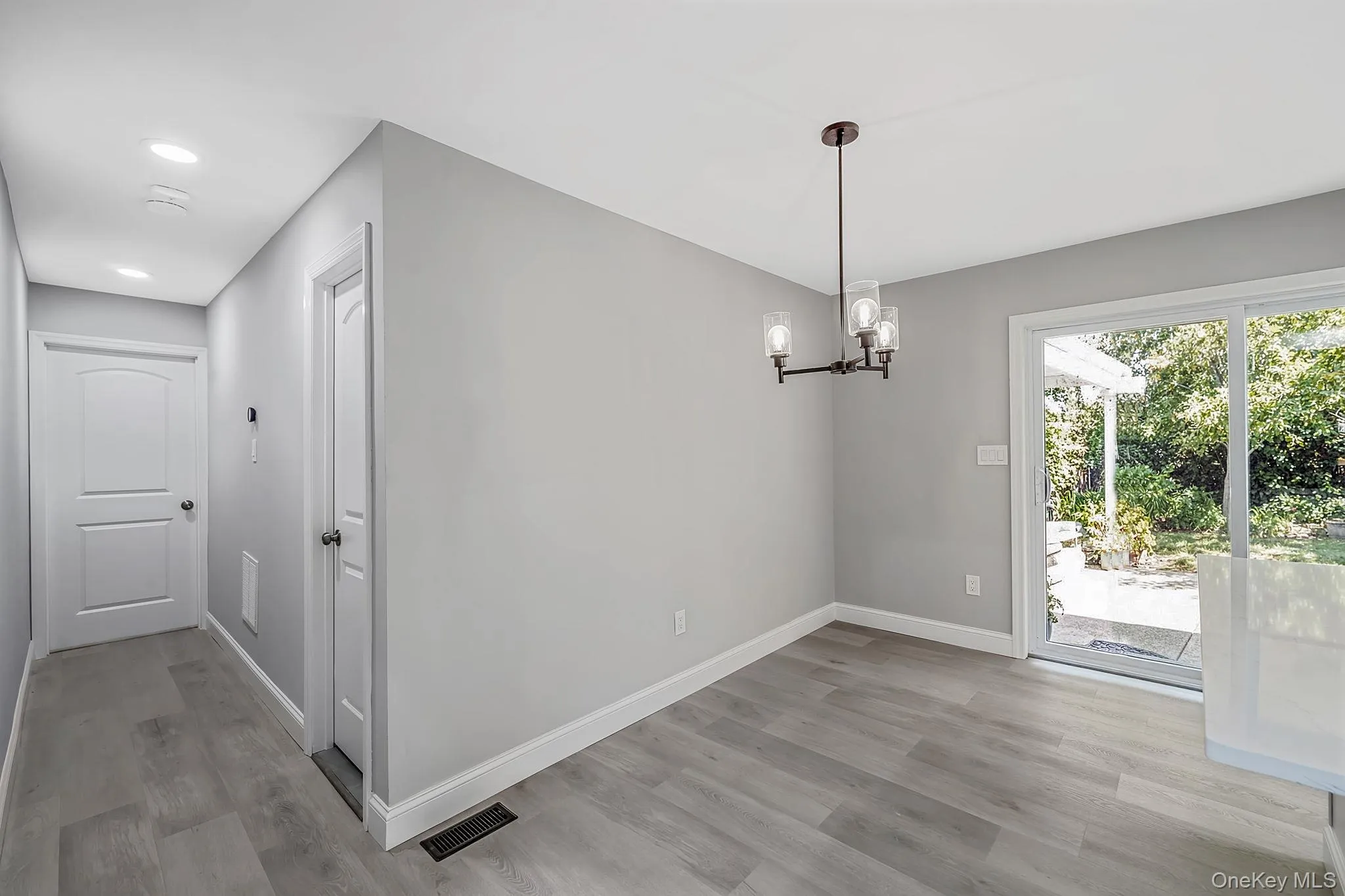 3 Cozine Road, Brookhaven, NY, 3 Bedrooms Bedrooms, 10 Rooms Rooms,2 BathroomsBathrooms,Residential,For Rent,Cozine,0,1027865 3 Cozine Road, Brookhaven, NY, 3 Bedrooms Bedrooms, 10 Rooms Rooms,2 BathroomsBathrooms,Residential,For Rent,Cozine,0,1027865