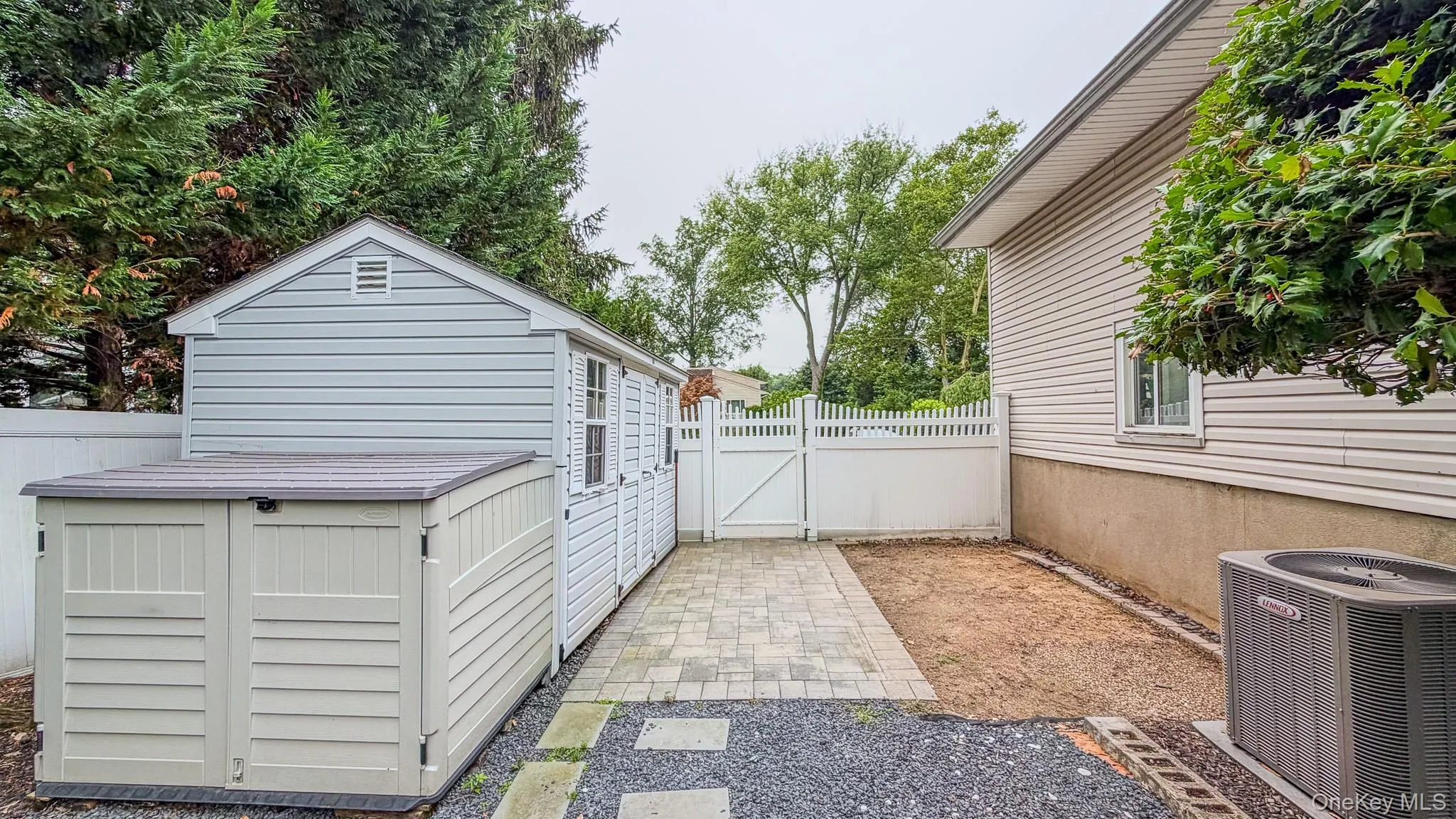 16 Brookside Drive, Huntington, NY, 4 Bedrooms Bedrooms, 8 Rooms Rooms,2 BathroomsBathrooms,Residential Lease,For Rent,Brookside,0,1027867 16 Brookside Drive, Huntington, NY, 4 Bedrooms Bedrooms, 8 Rooms Rooms,2 BathroomsBathrooms,Residential Lease,For Rent,Brookside,0,1027867