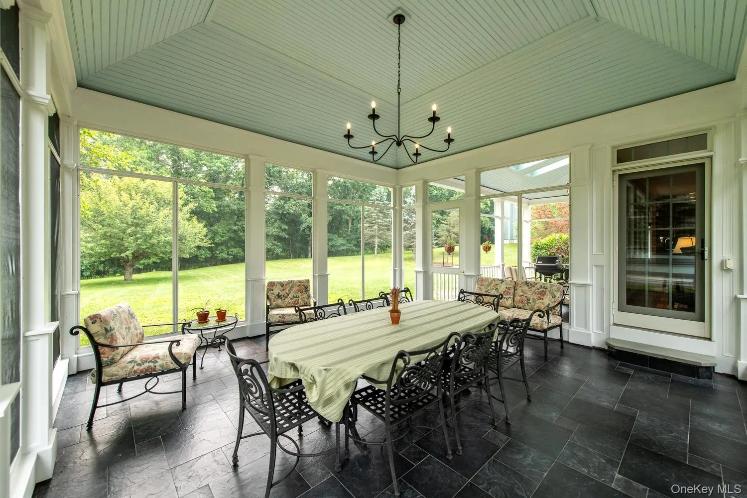 Screened in Porch Screened in Porch