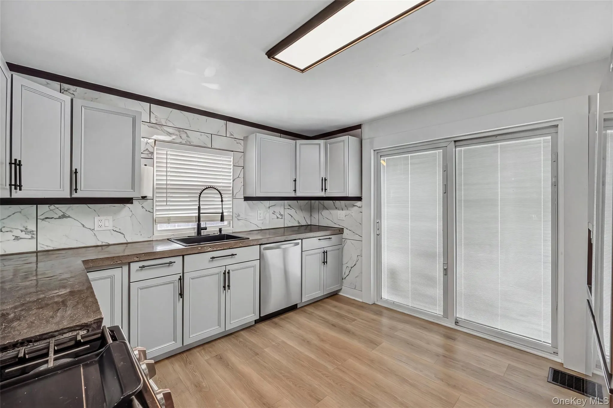 30 Glenwood Avenue, Poughkeepsie, NY, 3 Bedrooms Bedrooms, 5 Rooms Rooms,2 BathroomsBathrooms,Residential,For Rent,Glenwood,0,1027873 30 Glenwood Avenue, Poughkeepsie, NY, 3 Bedrooms Bedrooms, 5 Rooms Rooms,2 BathroomsBathrooms,Residential,For Rent,Glenwood,0,1027873