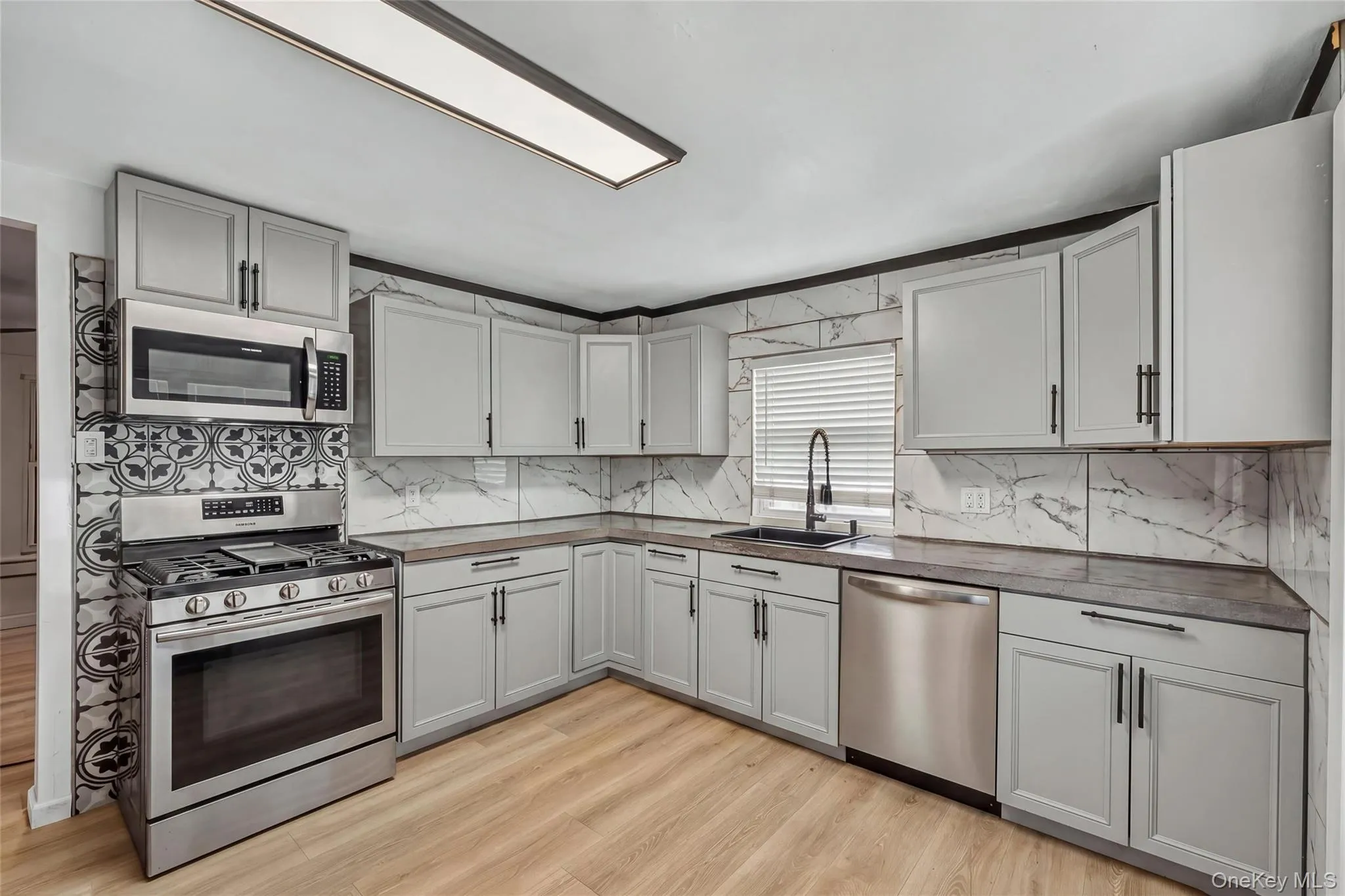 30 Glenwood Avenue, Poughkeepsie, NY, 3 Bedrooms Bedrooms, 5 Rooms Rooms,2 BathroomsBathrooms,Residential,For Rent,Glenwood,0,1027873 30 Glenwood Avenue, Poughkeepsie, NY, 3 Bedrooms Bedrooms, 5 Rooms Rooms,2 BathroomsBathrooms,Residential,For Rent,Glenwood,0,1027873