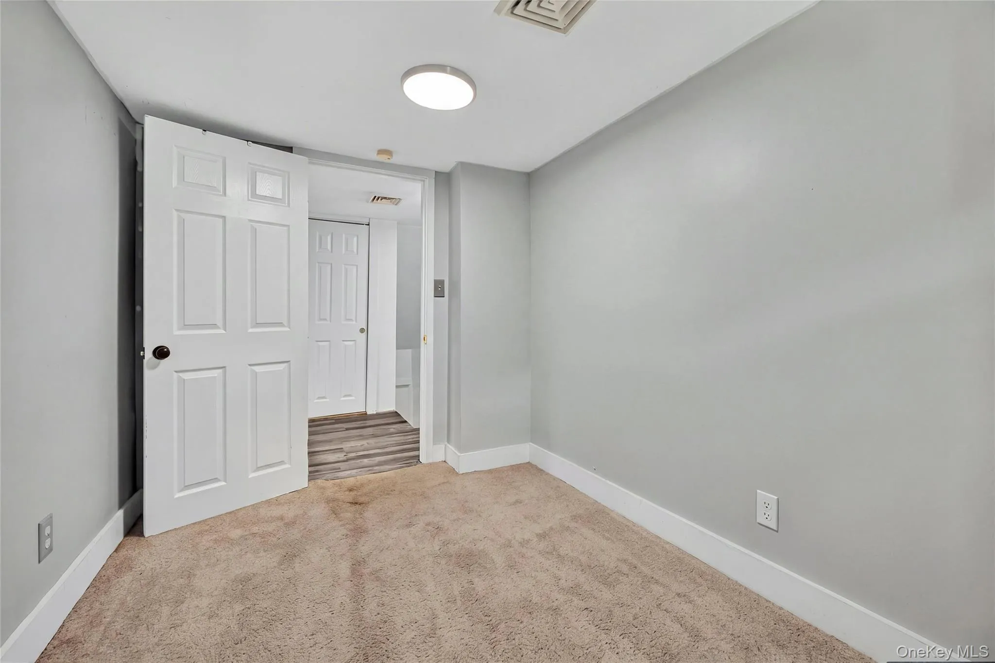 30 Glenwood Avenue, Poughkeepsie, NY, 3 Bedrooms Bedrooms, 5 Rooms Rooms,2 BathroomsBathrooms,Residential,For Rent,Glenwood,0,1027873 30 Glenwood Avenue, Poughkeepsie, NY, 3 Bedrooms Bedrooms, 5 Rooms Rooms,2 BathroomsBathrooms,Residential,For Rent,Glenwood,0,1027873