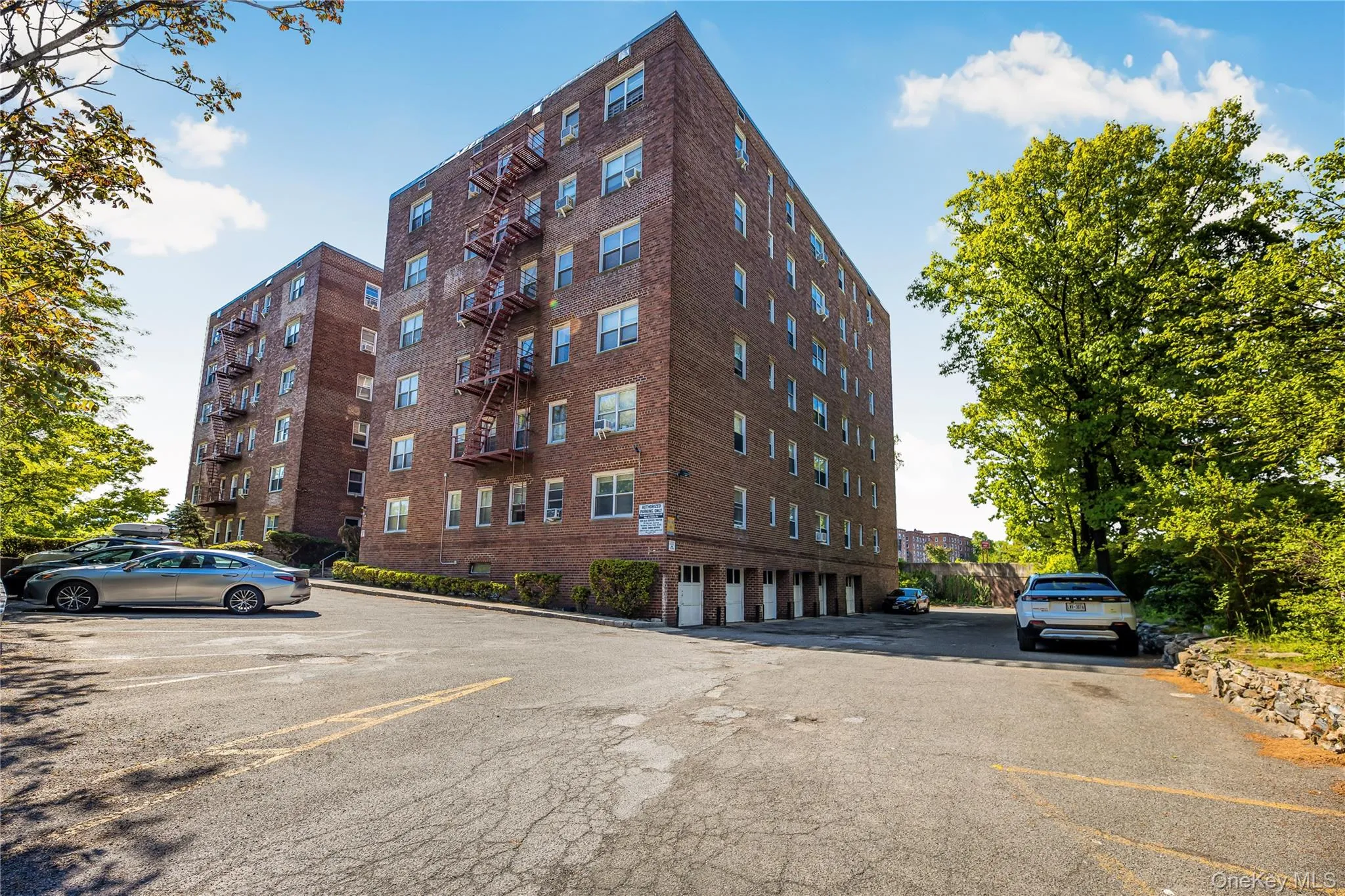 1234 Midland Avenue, Yonkers, NY, 2 Bedrooms Bedrooms, 4 Rooms Rooms,1 BathroomBathrooms,Residential,For Rent,Midland,0,1027876 1234 Midland Avenue, Yonkers, NY, 2 Bedrooms Bedrooms, 4 Rooms Rooms,1 BathroomBathrooms,Residential,For Rent,Midland,0,1027876