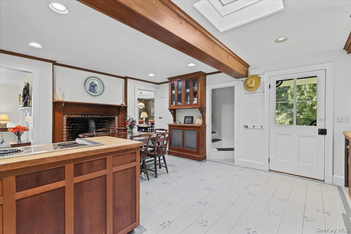 412 Succabone Road, Bedford, NY, 3 Bedrooms Bedrooms, 8 Rooms Rooms,1 BathroomBathrooms,Residential,For Rent,Succabone,0,1027886 412 Succabone Road, Bedford, NY, 3 Bedrooms Bedrooms, 8 Rooms Rooms,1 BathroomBathrooms,Residential,For Rent,Succabone,0,1027886