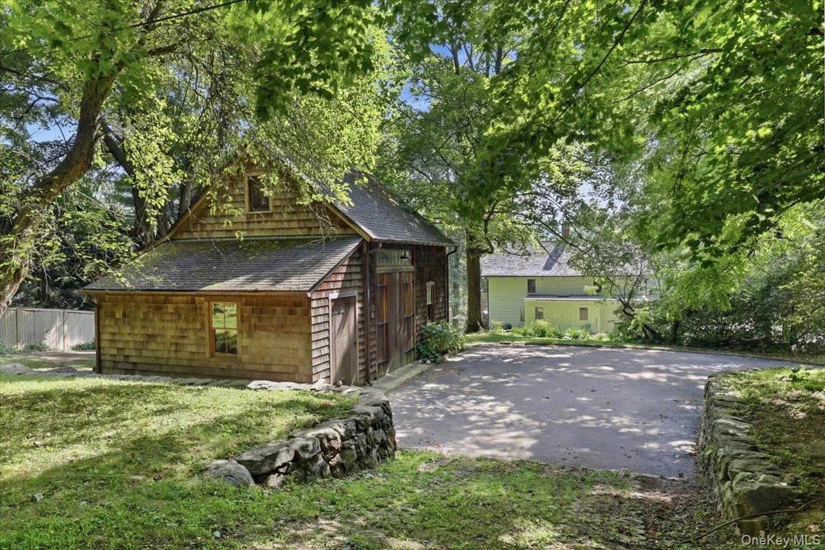 412 Succabone Road, Bedford, NY, 3 Bedrooms Bedrooms, 8 Rooms Rooms,1 BathroomBathrooms,Residential,For Rent,Succabone,0,1027886 412 Succabone Road, Bedford, NY, 3 Bedrooms Bedrooms, 8 Rooms Rooms,1 BathroomBathrooms,Residential,For Rent,Succabone,0,1027886