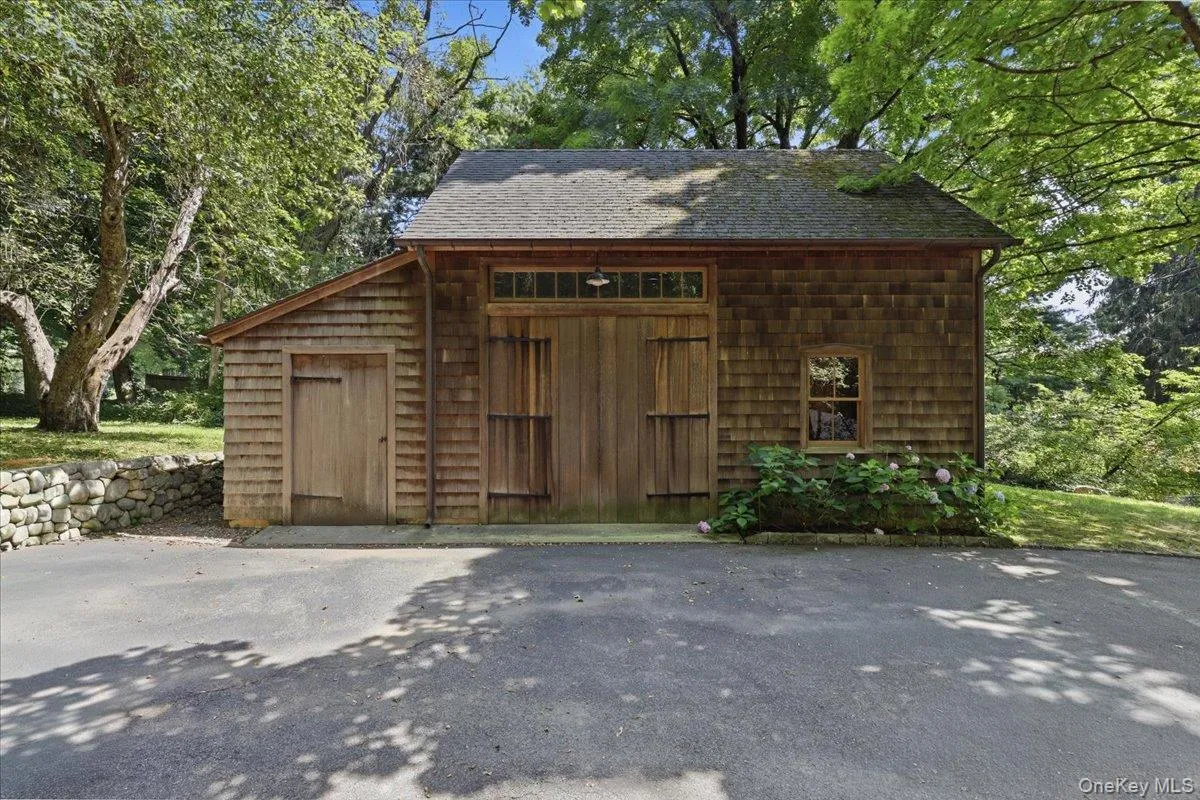 412 Succabone Road, Bedford, NY, 3 Bedrooms Bedrooms, 8 Rooms Rooms,1 BathroomBathrooms,Residential,For Rent,Succabone,0,1027886 412 Succabone Road, Bedford, NY, 3 Bedrooms Bedrooms, 8 Rooms Rooms,1 BathroomBathrooms,Residential,For Rent,Succabone,0,1027886