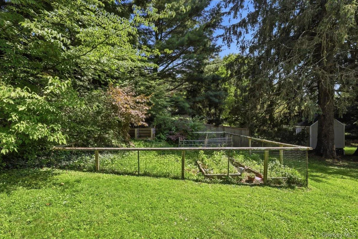 412 Succabone Road, Bedford, NY, 3 Bedrooms Bedrooms, 8 Rooms Rooms,1 BathroomBathrooms,Residential,For Rent,Succabone,0,1027886 412 Succabone Road, Bedford, NY, 3 Bedrooms Bedrooms, 8 Rooms Rooms,1 BathroomBathrooms,Residential,For Rent,Succabone,0,1027886
