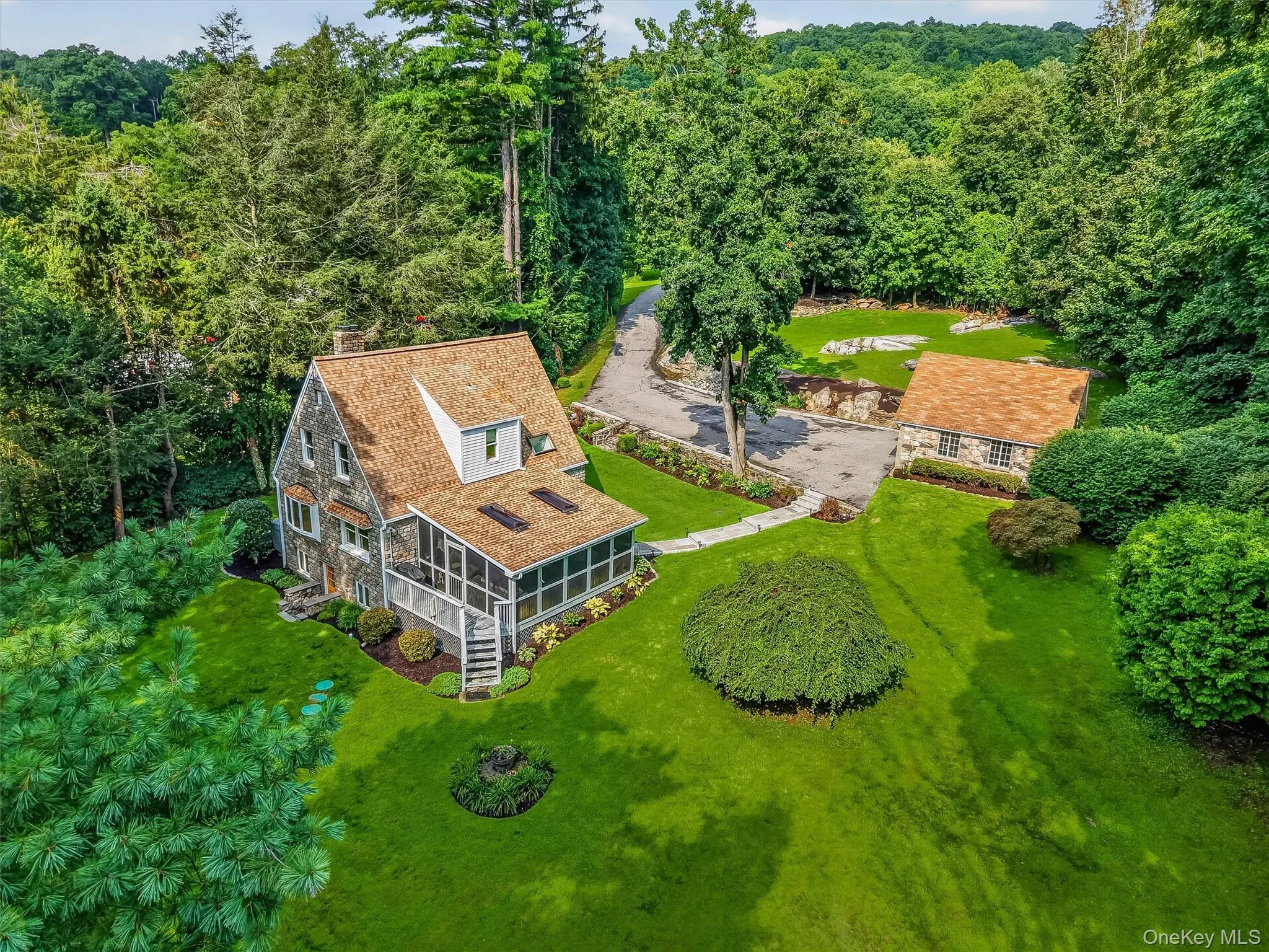 811 Farmers Mills Road, Kent, NY, 2 Bedrooms Bedrooms, 10 Rooms Rooms,1 BathroomBathrooms,Residential,For Rent,Farmers Mills,0,1027888 811 Farmers Mills Road, Kent, NY, 2 Bedrooms Bedrooms, 10 Rooms Rooms,1 BathroomBathrooms,Residential,For Rent,Farmers Mills,0,1027888