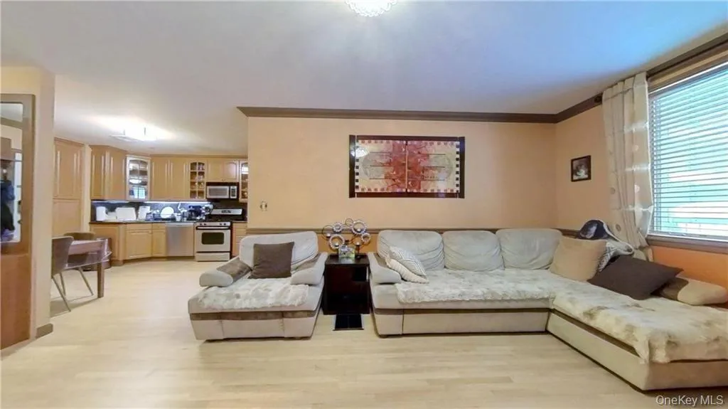 1830 Bath Avenue, New York, NY, 3 Bedrooms Bedrooms, 6 Rooms Rooms,2 BathroomsBathrooms,Residential,For Rent,Bath,0,1027890 1830 Bath Avenue, New York, NY, 3 Bedrooms Bedrooms, 6 Rooms Rooms,2 BathroomsBathrooms,Residential,For Rent,Bath,0,1027890