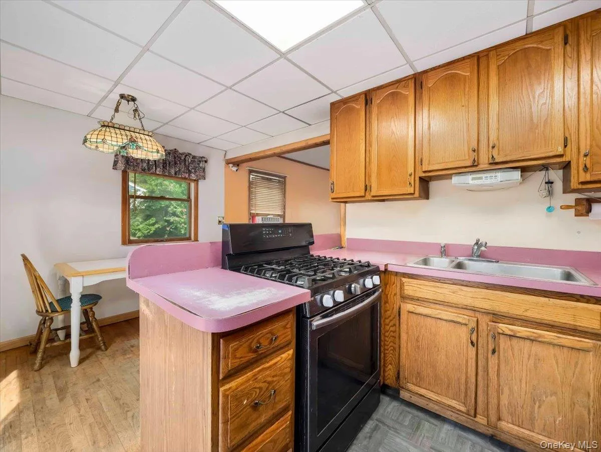 7 Hillaire Place, Orangetown, NY, 4 Bedrooms Bedrooms, 6 Rooms Rooms,2 BathroomsBathrooms,Residential,For Rent,Hillaire,0,1027892 7 Hillaire Place, Orangetown, NY, 4 Bedrooms Bedrooms, 6 Rooms Rooms,2 BathroomsBathrooms,Residential,For Rent,Hillaire,0,1027892