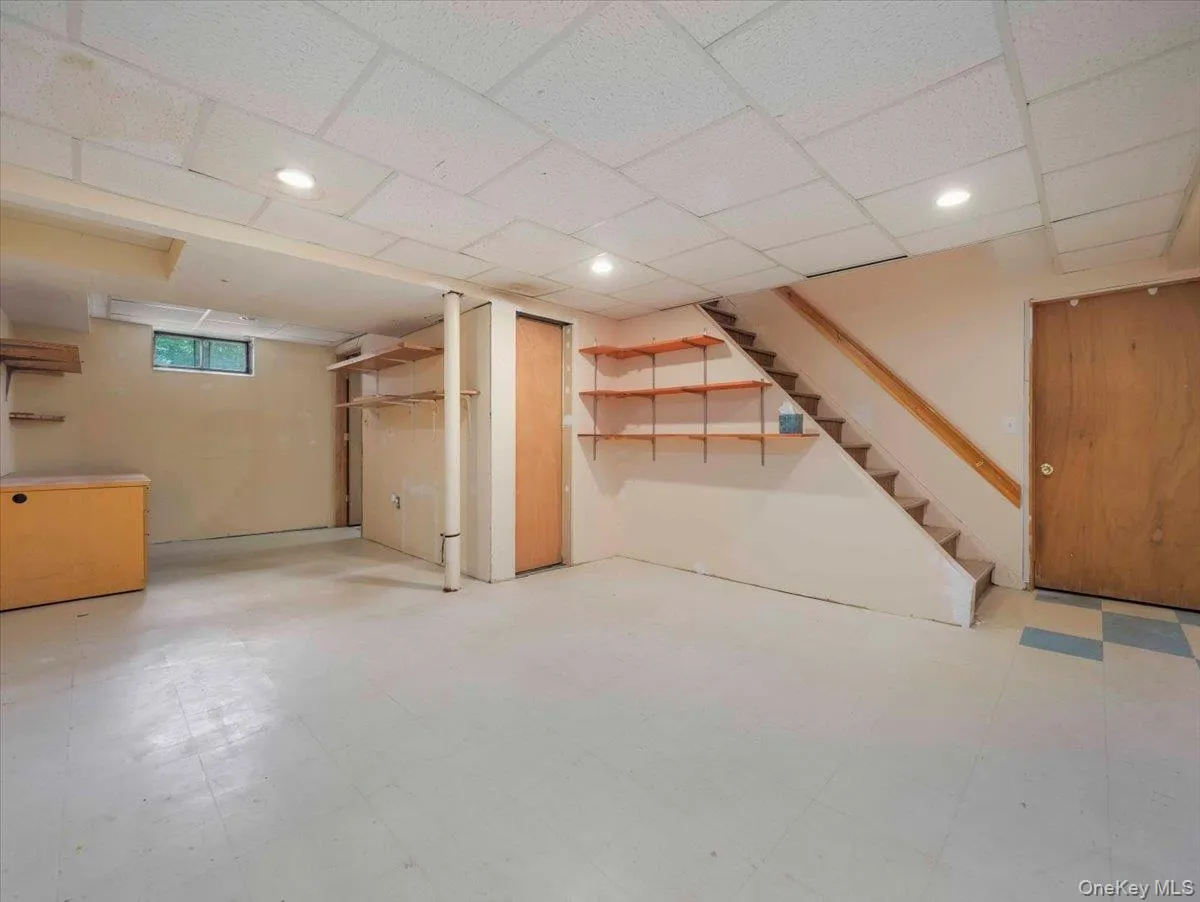 7 Hillaire Place, Orangetown, NY, 4 Bedrooms Bedrooms, 6 Rooms Rooms,2 BathroomsBathrooms,Residential,For Rent,Hillaire,0,1027892 7 Hillaire Place, Orangetown, NY, 4 Bedrooms Bedrooms, 6 Rooms Rooms,2 BathroomsBathrooms,Residential,For Rent,Hillaire,0,1027892