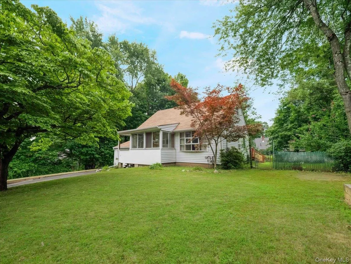 7 Hillaire Place, Orangetown, NY, 4 Bedrooms Bedrooms, 6 Rooms Rooms,2 BathroomsBathrooms,Residential,For Rent,Hillaire,0,1027892 7 Hillaire Place, Orangetown, NY, 4 Bedrooms Bedrooms, 6 Rooms Rooms,2 BathroomsBathrooms,Residential,For Rent,Hillaire,0,1027892