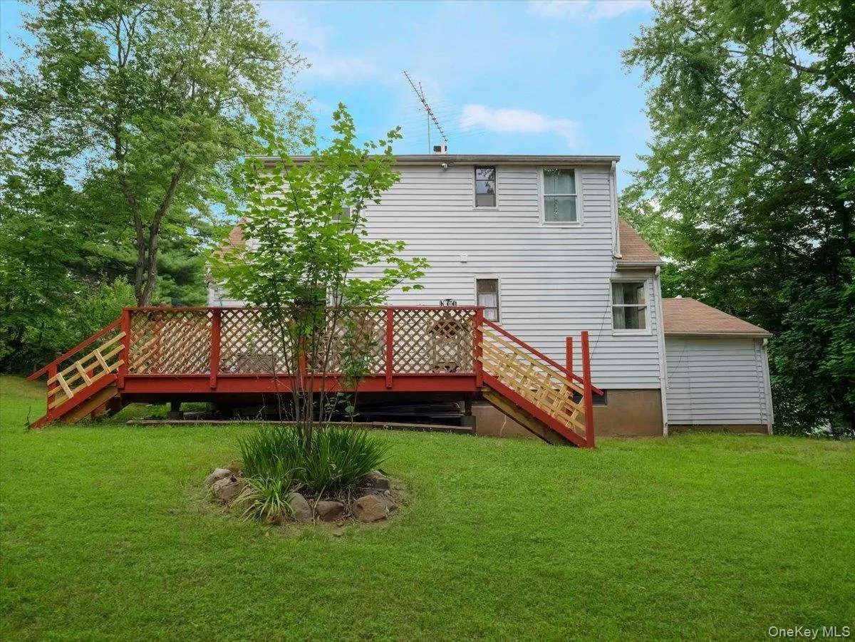 7 Hillaire Place, Orangetown, NY, 4 Bedrooms Bedrooms, 6 Rooms Rooms,2 BathroomsBathrooms,Residential,For Rent,Hillaire,0,1027892 7 Hillaire Place, Orangetown, NY, 4 Bedrooms Bedrooms, 6 Rooms Rooms,2 BathroomsBathrooms,Residential,For Rent,Hillaire,0,1027892