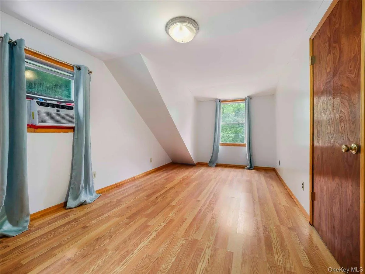 7 Hillaire Place, Orangetown, NY, 4 Bedrooms Bedrooms, 6 Rooms Rooms,2 BathroomsBathrooms,Residential,For Rent,Hillaire,0,1027892 7 Hillaire Place, Orangetown, NY, 4 Bedrooms Bedrooms, 6 Rooms Rooms,2 BathroomsBathrooms,Residential,For Rent,Hillaire,0,1027892