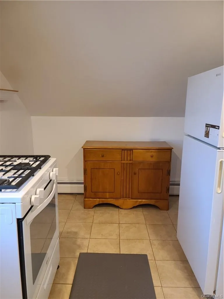 101 Ridge Street, Orangetown, NY, 1 Bedroom Bedrooms, 3 Rooms Rooms,1 BathroomBathrooms,Residential Lease,For Rent,Ridge,0,1027895 101 Ridge Street, Orangetown, NY, 1 Bedroom Bedrooms, 3 Rooms Rooms,1 BathroomBathrooms,Residential Lease,For Rent,Ridge,0,1027895