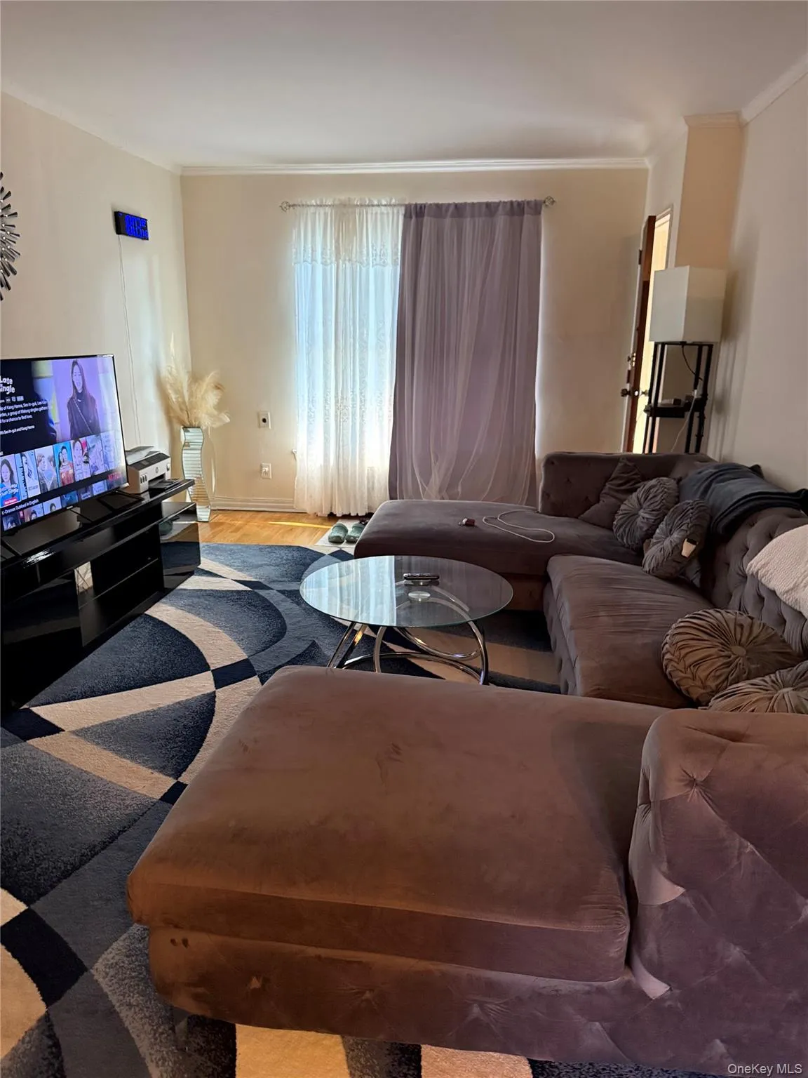196-03 Dunton Avenue, New York, NY, 1 Bedroom Bedrooms, 4 Rooms Rooms,1 BathroomBathrooms,Residential Lease,For Rent,Dunton,0,1027901 196-03 Dunton Avenue, New York, NY, 1 Bedroom Bedrooms, 4 Rooms Rooms,1 BathroomBathrooms,Residential Lease,For Rent,Dunton,0,1027901