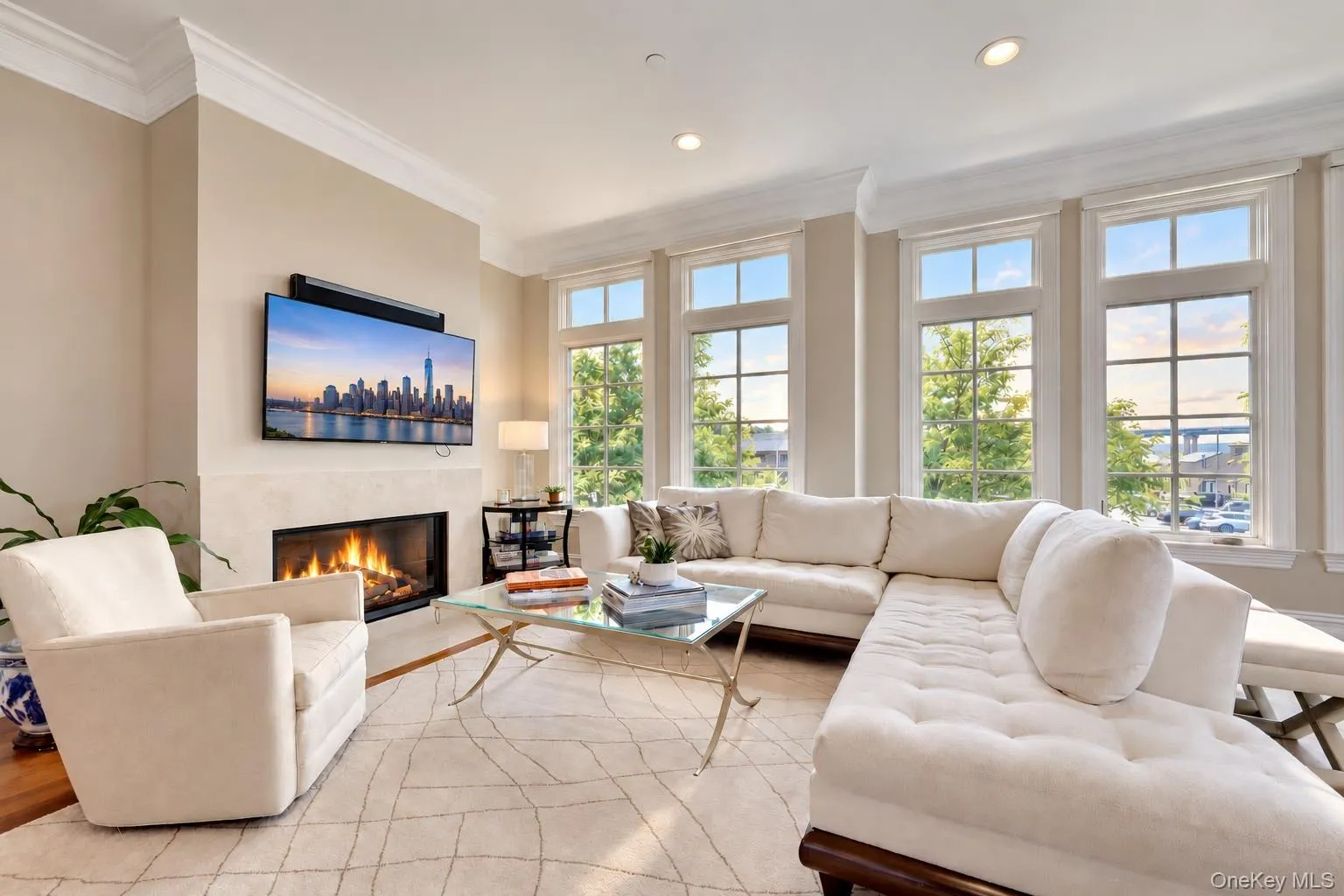Wonderful entertaining space! Wonderful entertaining space!