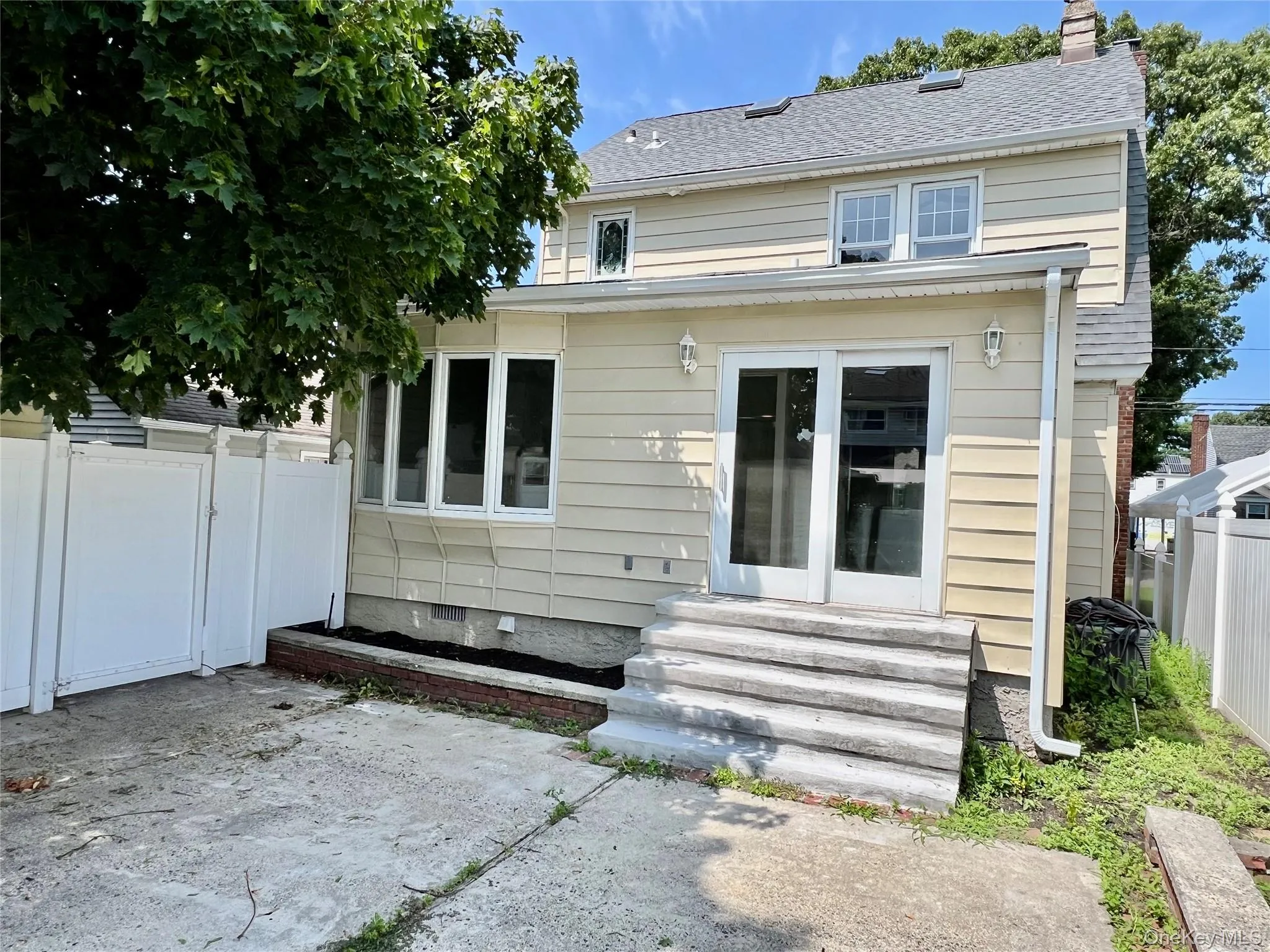 50 Saint Marks Place, Hempstead, NY, 4 Bedrooms Bedrooms, 8 Rooms Rooms,3 BathroomsBathrooms,Residential,For Rent,Saint Marks,0,1027906 50 Saint Marks Place, Hempstead, NY, 4 Bedrooms Bedrooms, 8 Rooms Rooms,3 BathroomsBathrooms,Residential,For Rent,Saint Marks,0,1027906