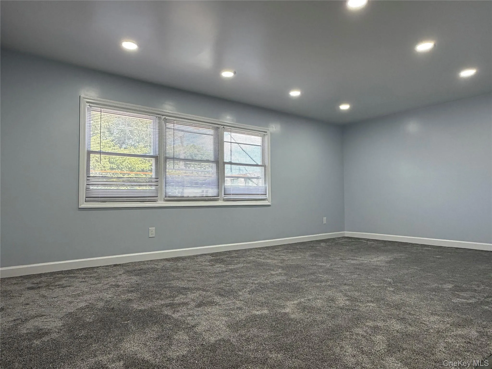 21 Cochran Place, Hempstead, NY, 3 Bedrooms Bedrooms, 6 Rooms Rooms,1 BathroomBathrooms,Residential Lease,For Rent,Cochran,0,1027907 21 Cochran Place, Hempstead, NY, 3 Bedrooms Bedrooms, 6 Rooms Rooms,1 BathroomBathrooms,Residential Lease,For Rent,Cochran,0,1027907