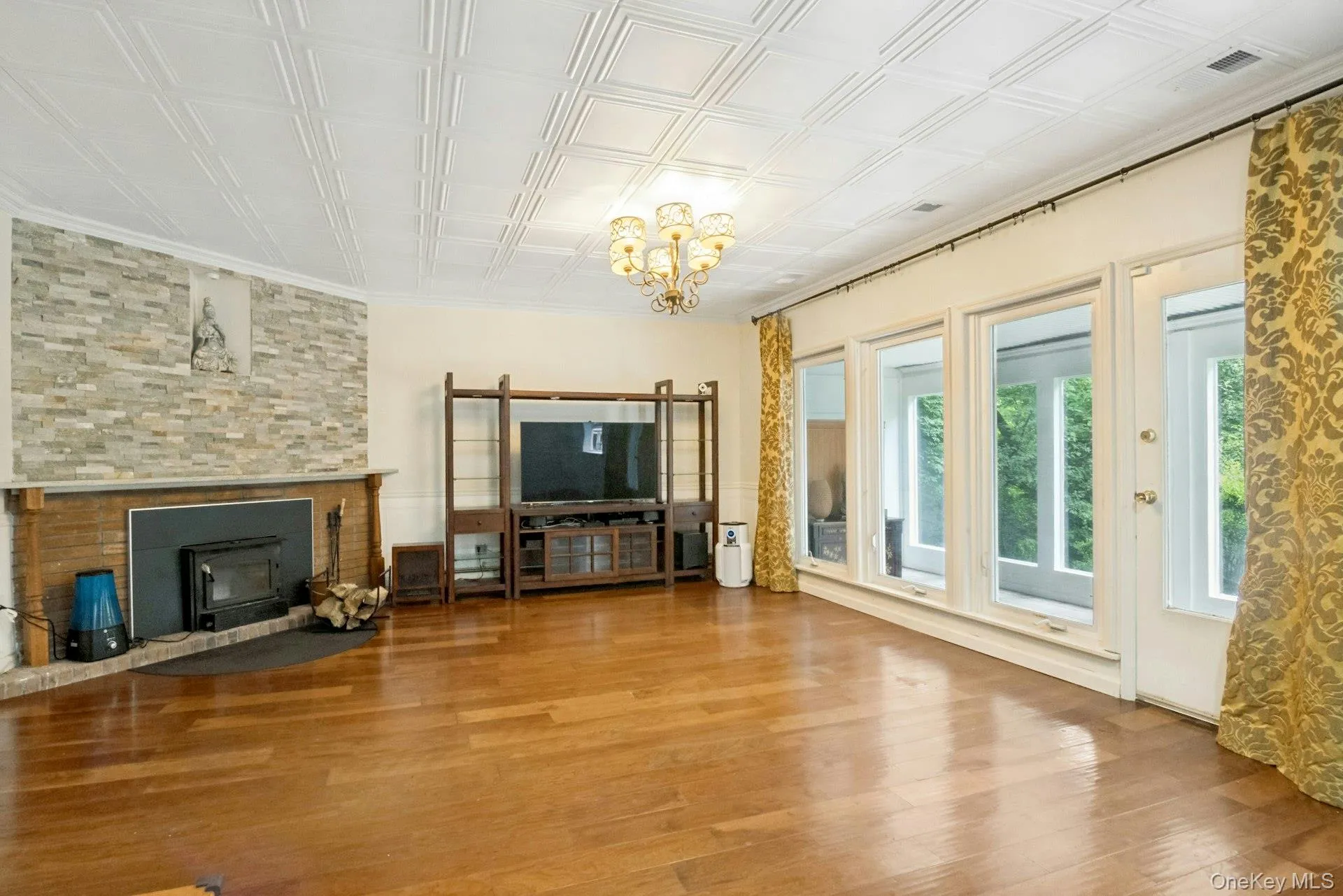 12 Warnke Lane, Greenburgh, NY, 5 Bedrooms Bedrooms, 9 Rooms Rooms,4 BathroomsBathrooms,Residential Lease,For Rent,Warnke,0,1027910 12 Warnke Lane, Greenburgh, NY, 5 Bedrooms Bedrooms, 9 Rooms Rooms,4 BathroomsBathrooms,Residential Lease,For Rent,Warnke,0,1027910