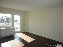 433 Main Street, North Hempstead, NY, 2 Bedrooms Bedrooms, 5 Rooms Rooms,2 BathroomsBathrooms,Residential Lease,For Rent,Main,0,1027913 433 Main Street, North Hempstead, NY, 2 Bedrooms Bedrooms, 5 Rooms Rooms,2 BathroomsBathrooms,Residential Lease,For Rent,Main,0,1027913