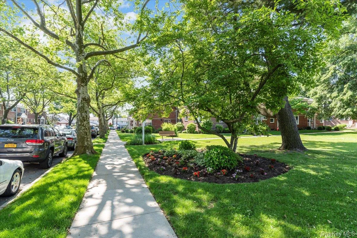 197-09 Dunton Avenue, New York, NY, 1 Bedroom Bedrooms, 4 Rooms Rooms,1 BathroomBathrooms,Residential,For Rent,Dunton,0,1027915 197-09 Dunton Avenue, New York, NY, 1 Bedroom Bedrooms, 4 Rooms Rooms,1 BathroomBathrooms,Residential,For Rent,Dunton,0,1027915