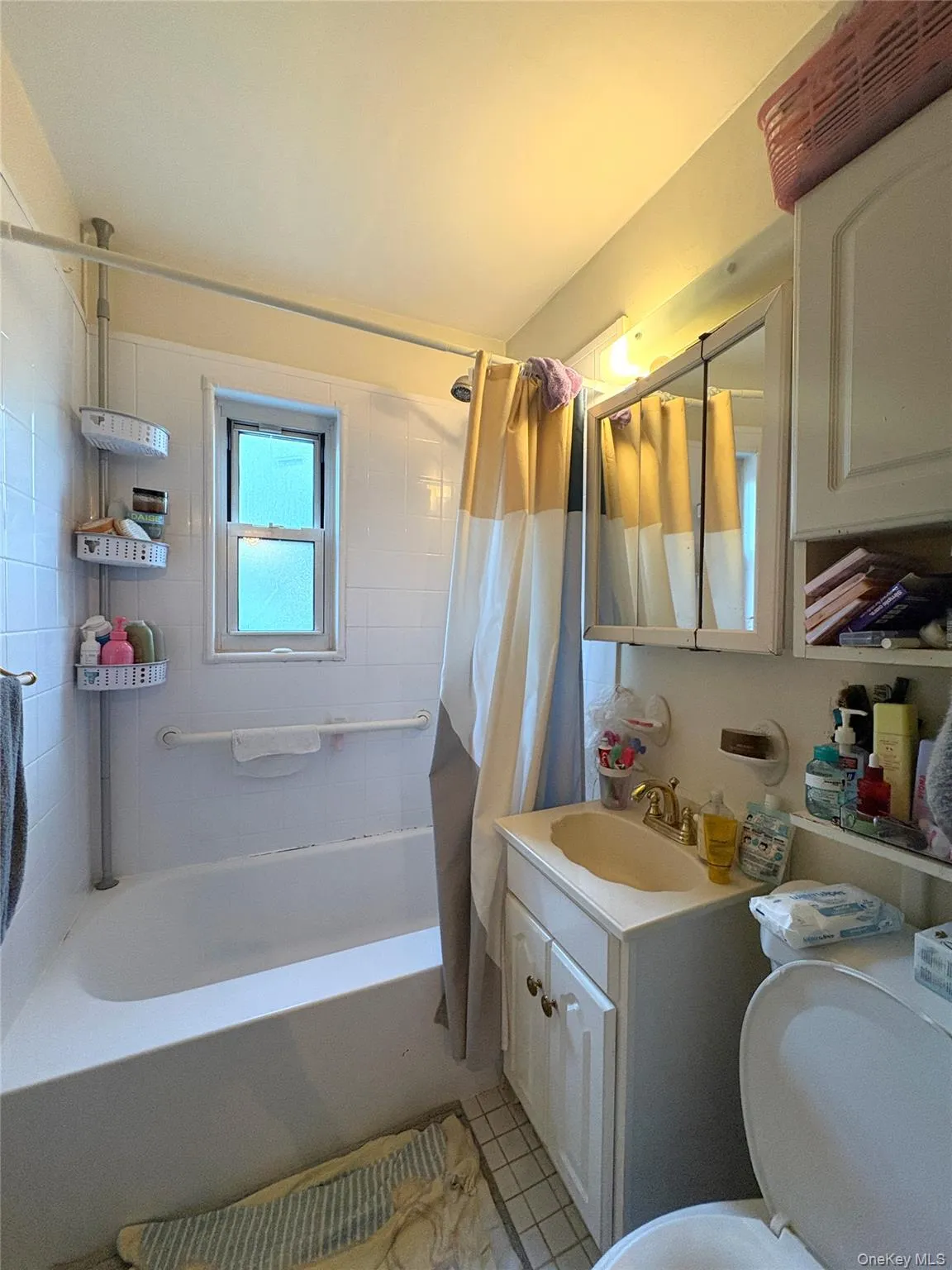 197-09 Dunton Avenue, New York, NY, 1 Bedroom Bedrooms, 4 Rooms Rooms,1 BathroomBathrooms,Residential,For Rent,Dunton,0,1027915 197-09 Dunton Avenue, New York, NY, 1 Bedroom Bedrooms, 4 Rooms Rooms,1 BathroomBathrooms,Residential,For Rent,Dunton,0,1027915