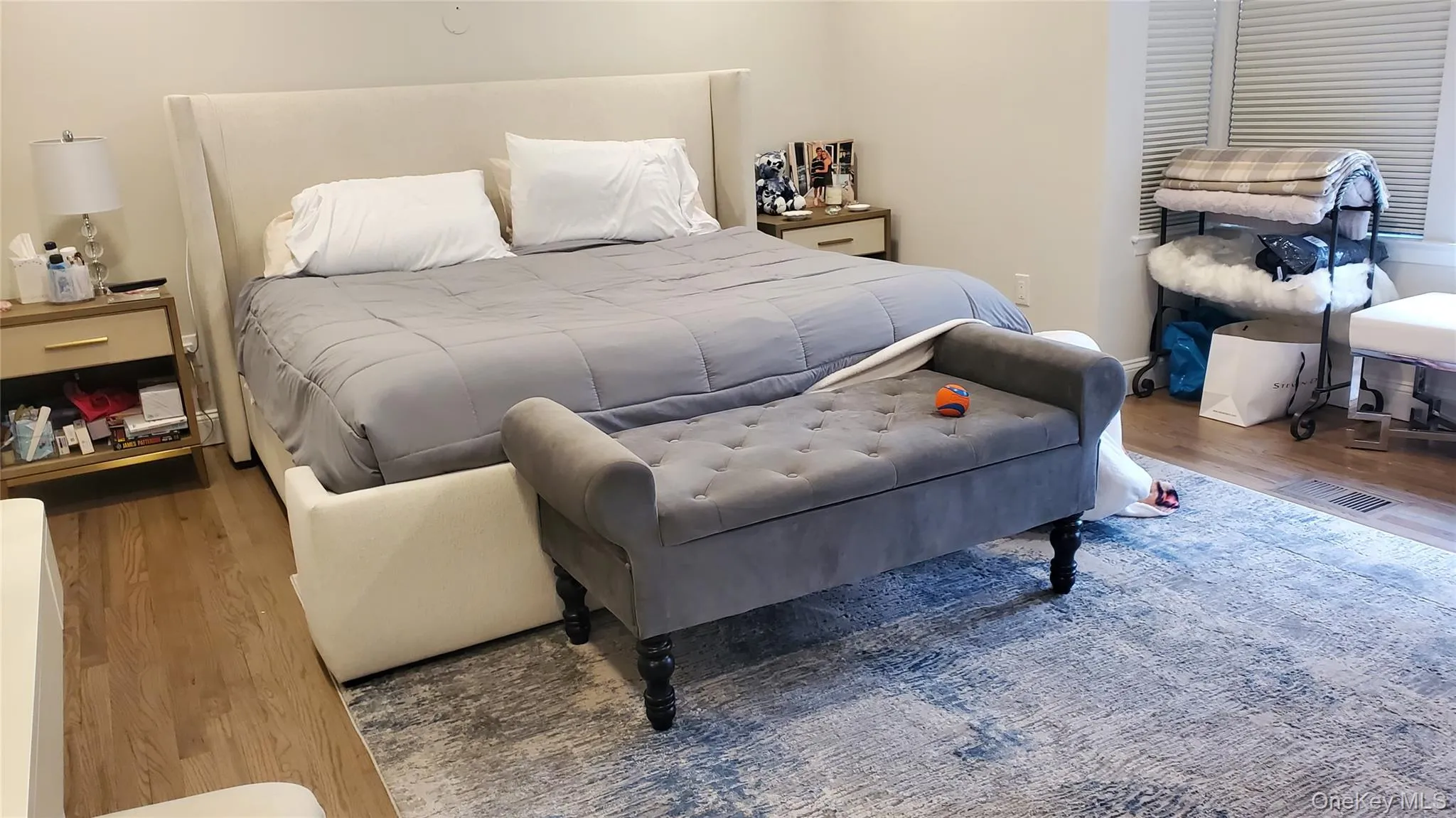 160 Dove Hill Drive, North Hempstead, NY, 2 Bedrooms Bedrooms, 6 Rooms Rooms,2 BathroomsBathrooms,Residential Lease,For Rent,Dove Hill,0,1027917 160 Dove Hill Drive, North Hempstead, NY, 2 Bedrooms Bedrooms, 6 Rooms Rooms,2 BathroomsBathrooms,Residential Lease,For Rent,Dove Hill,0,1027917