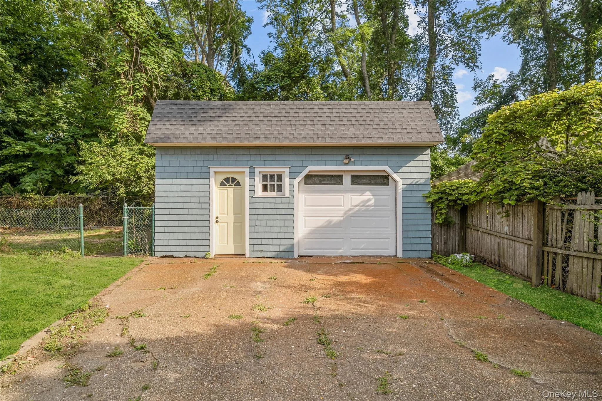 46 Barclay Road, Brookhaven, NY, 2 Bedrooms Bedrooms, 5 Rooms Rooms,1 BathroomBathrooms,Residential,For Rent,Barclay,0,1027921 46 Barclay Road, Brookhaven, NY, 2 Bedrooms Bedrooms, 5 Rooms Rooms,1 BathroomBathrooms,Residential,For Rent,Barclay,0,1027921