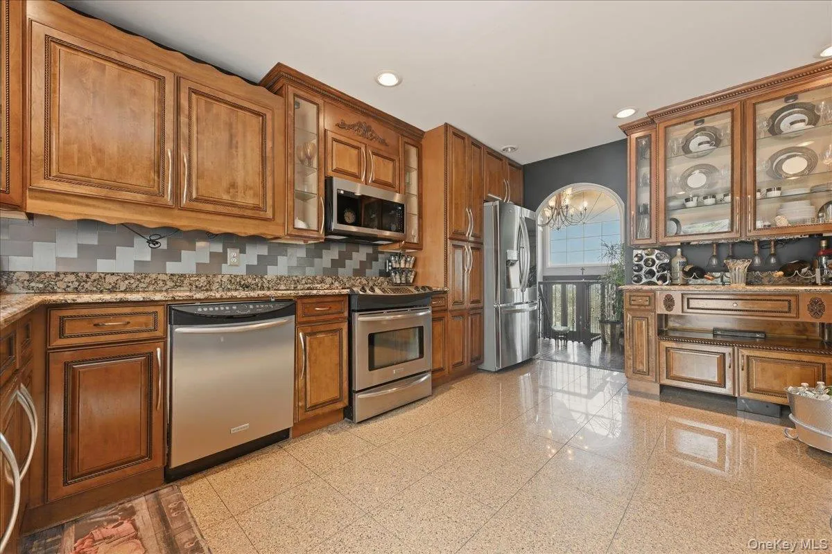 844 Park Lane, Hempstead, NY, 7 Bedrooms Bedrooms, 14 Rooms Rooms,4 BathroomsBathrooms,Residential,For Rent,Park,0,1027923 844 Park Lane, Hempstead, NY, 7 Bedrooms Bedrooms, 14 Rooms Rooms,4 BathroomsBathrooms,Residential,For Rent,Park,0,1027923
