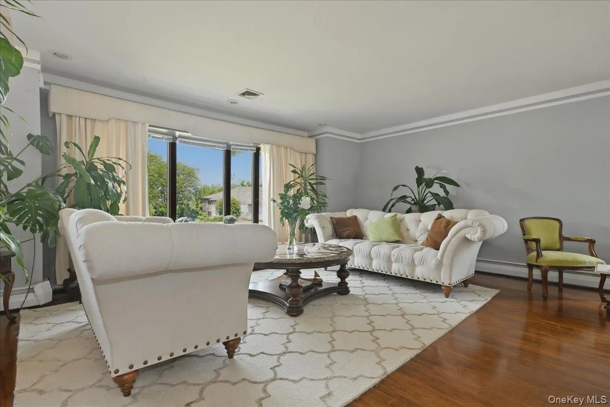 844 Park Lane, Hempstead, NY, 7 Bedrooms Bedrooms, 14 Rooms Rooms,4 BathroomsBathrooms,Residential,For Rent,Park,0,1027923 844 Park Lane, Hempstead, NY, 7 Bedrooms Bedrooms, 14 Rooms Rooms,4 BathroomsBathrooms,Residential,For Rent,Park,0,1027923