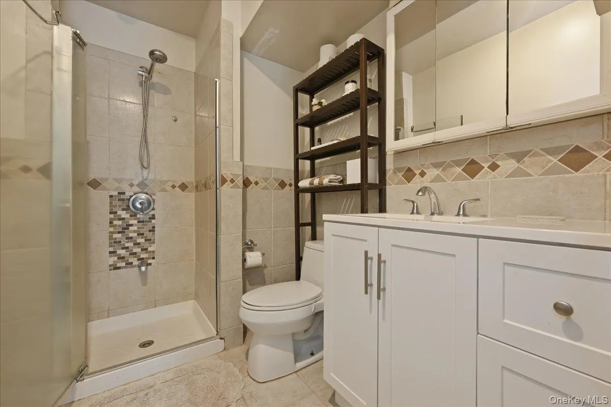 844 Park Lane, Hempstead, NY, 7 Bedrooms Bedrooms, 14 Rooms Rooms,4 BathroomsBathrooms,Residential,For Rent,Park,0,1027923 844 Park Lane, Hempstead, NY, 7 Bedrooms Bedrooms, 14 Rooms Rooms,4 BathroomsBathrooms,Residential,For Rent,Park,0,1027923