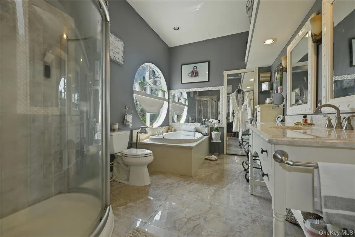 844 Park Lane, Hempstead, NY, 7 Bedrooms Bedrooms, 14 Rooms Rooms,4 BathroomsBathrooms,Residential,For Rent,Park,0,1027923 844 Park Lane, Hempstead, NY, 7 Bedrooms Bedrooms, 14 Rooms Rooms,4 BathroomsBathrooms,Residential,For Rent,Park,0,1027923