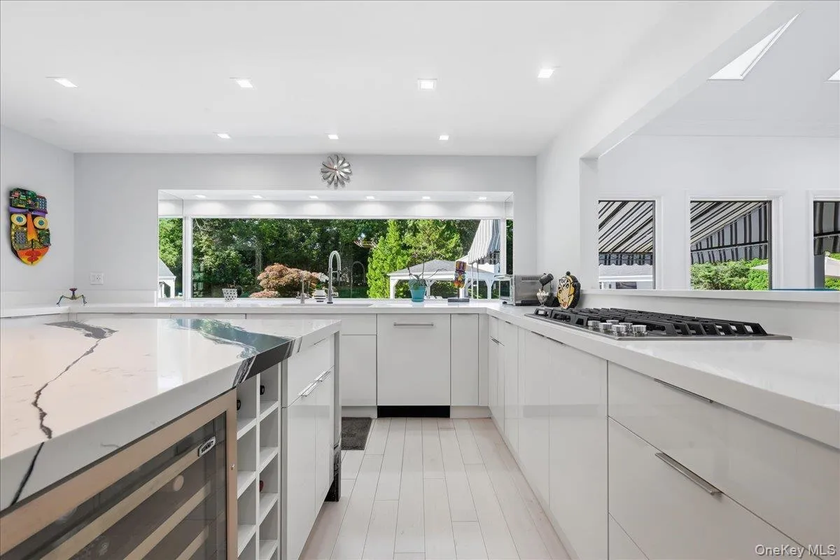5 Meadow Gate, Smithtown, NY, 5 Bedrooms Bedrooms, 11 Rooms Rooms,4 BathroomsBathrooms,Residential,For Rent,Meadow Gate,0,1027926 5 Meadow Gate, Smithtown, NY, 5 Bedrooms Bedrooms, 11 Rooms Rooms,4 BathroomsBathrooms,Residential,For Rent,Meadow Gate,0,1027926