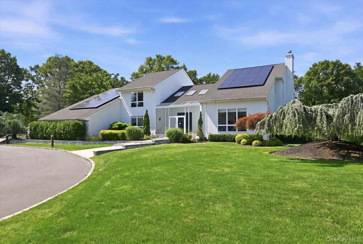 5 Meadow Gate, Smithtown, NY, 5 Bedrooms Bedrooms, 11 Rooms Rooms,4 BathroomsBathrooms,Residential,For Rent,Meadow Gate,0,1027926 5 Meadow Gate, Smithtown, NY, 5 Bedrooms Bedrooms, 11 Rooms Rooms,4 BathroomsBathrooms,Residential,For Rent,Meadow Gate,0,1027926
