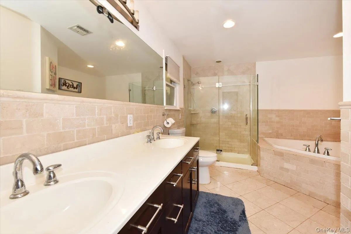 109 Charles Street, Hempstead, NY, 5 Bedrooms Bedrooms, 8 Rooms Rooms,3 BathroomsBathrooms,Residential Lease,For Rent,Charles,0,1027931 109 Charles Street, Hempstead, NY, 5 Bedrooms Bedrooms, 8 Rooms Rooms,3 BathroomsBathrooms,Residential Lease,For Rent,Charles,0,1027931