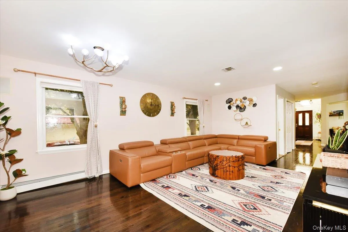 109 Charles Street, Hempstead, NY, 5 Bedrooms Bedrooms, 8 Rooms Rooms,3 BathroomsBathrooms,Residential Lease,For Rent,Charles,0,1027931 109 Charles Street, Hempstead, NY, 5 Bedrooms Bedrooms, 8 Rooms Rooms,3 BathroomsBathrooms,Residential Lease,For Rent,Charles,0,1027931