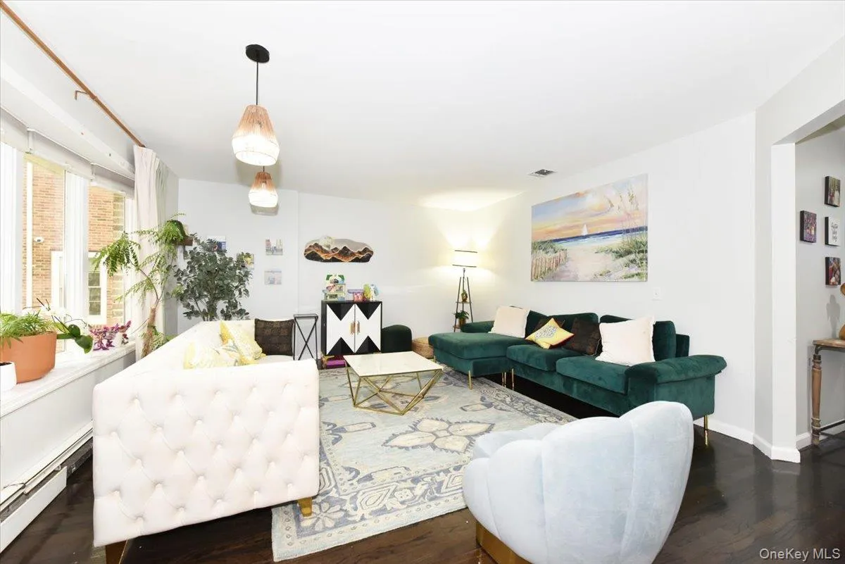 109 Charles Street, Hempstead, NY, 5 Bedrooms Bedrooms, 8 Rooms Rooms,3 BathroomsBathrooms,Residential Lease,For Rent,Charles,0,1027931 109 Charles Street, Hempstead, NY, 5 Bedrooms Bedrooms, 8 Rooms Rooms,3 BathroomsBathrooms,Residential Lease,For Rent,Charles,0,1027931