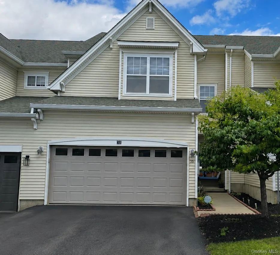 58 Cobblestone Lane, Middletown, NY, 3 Bedrooms Bedrooms, 7 Rooms Rooms,2 BathroomsBathrooms,Residential,For Rent,Cobblestone,0,1027934 58 Cobblestone Lane, Middletown, NY, 3 Bedrooms Bedrooms, 7 Rooms Rooms,2 BathroomsBathrooms,Residential,For Rent,Cobblestone,0,1027934