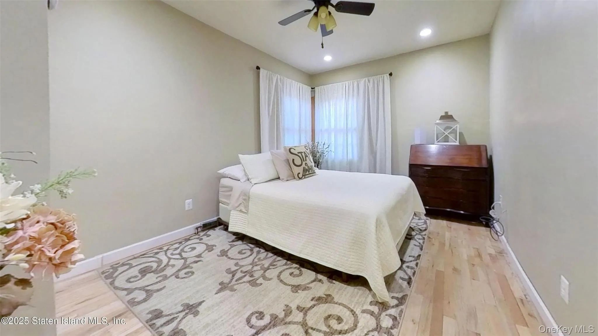 257 Locust Avenue, New York, NY, 5 Bedrooms Bedrooms, 12 Rooms Rooms,4 BathroomsBathrooms,Residential,For Rent,Locust,0,1027938 257 Locust Avenue, New York, NY, 5 Bedrooms Bedrooms, 12 Rooms Rooms,4 BathroomsBathrooms,Residential,For Rent,Locust,0,1027938