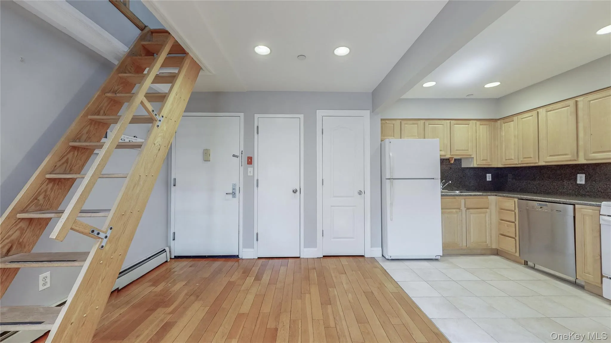 83-71 116th Street, New York, NY, 1 Bedroom Bedrooms, 4 Rooms Rooms,1 BathroomBathrooms,Residential Lease,For Rent,116th,0,1027942 83-71 116th Street, New York, NY, 1 Bedroom Bedrooms, 4 Rooms Rooms,1 BathroomBathrooms,Residential Lease,For Rent,116th,0,1027942