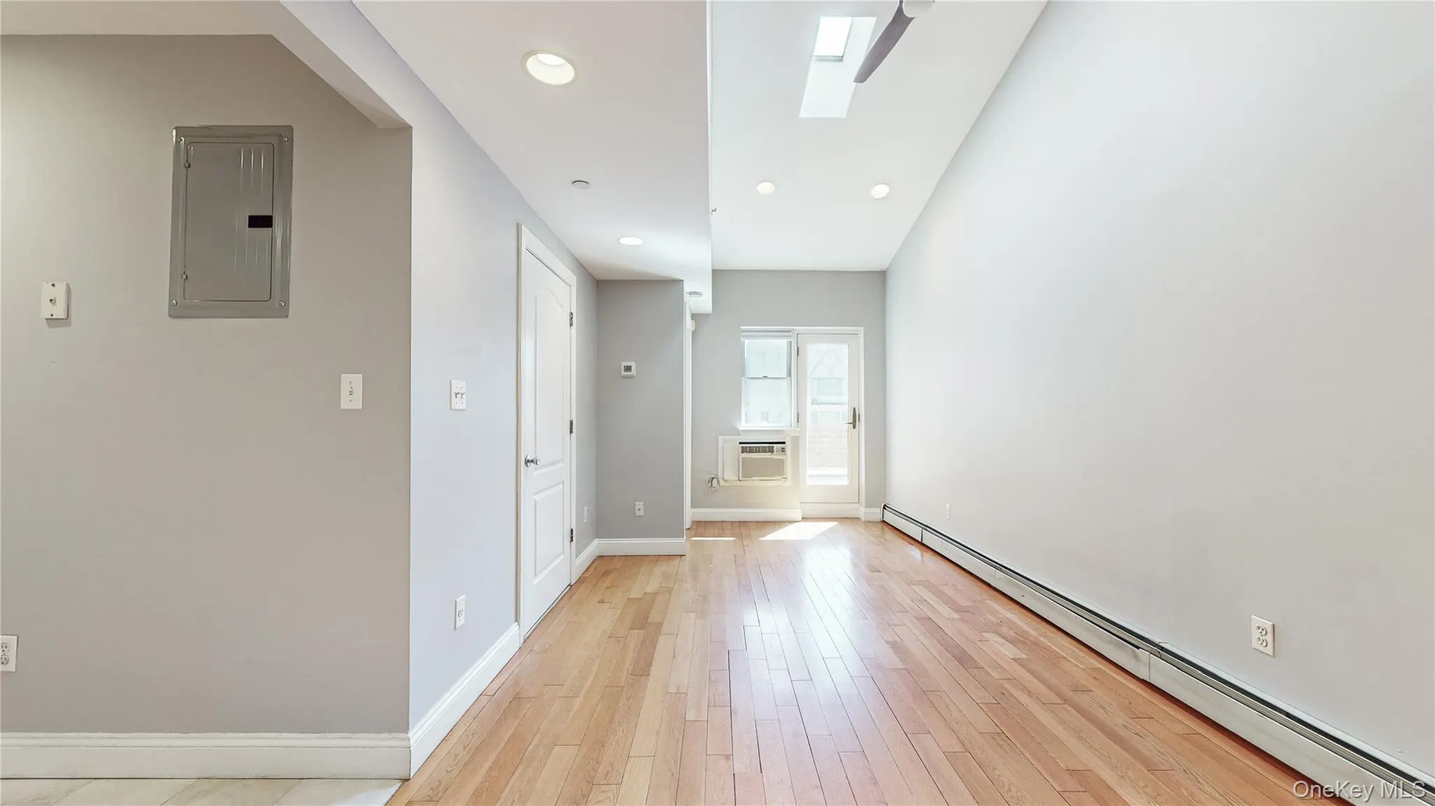 83-71 116th Street, New York, NY, 1 Bedroom Bedrooms, 4 Rooms Rooms,1 BathroomBathrooms,Residential Lease,For Rent,116th,0,1027942 83-71 116th Street, New York, NY, 1 Bedroom Bedrooms, 4 Rooms Rooms,1 BathroomBathrooms,Residential Lease,For Rent,116th,0,1027942