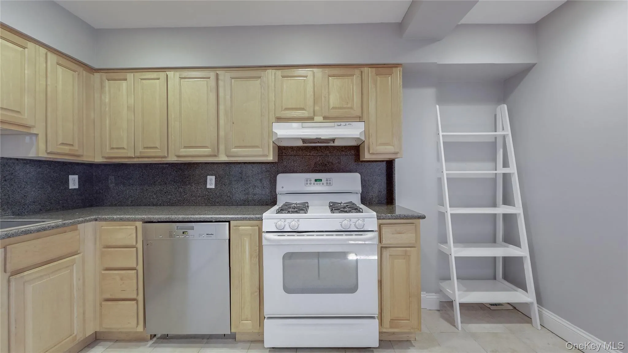 83-71 116th Street, New York, NY, 1 Bedroom Bedrooms, 4 Rooms Rooms,1 BathroomBathrooms,Residential Lease,For Rent,116th,0,1027942 83-71 116th Street, New York, NY, 1 Bedroom Bedrooms, 4 Rooms Rooms,1 BathroomBathrooms,Residential Lease,For Rent,116th,0,1027942