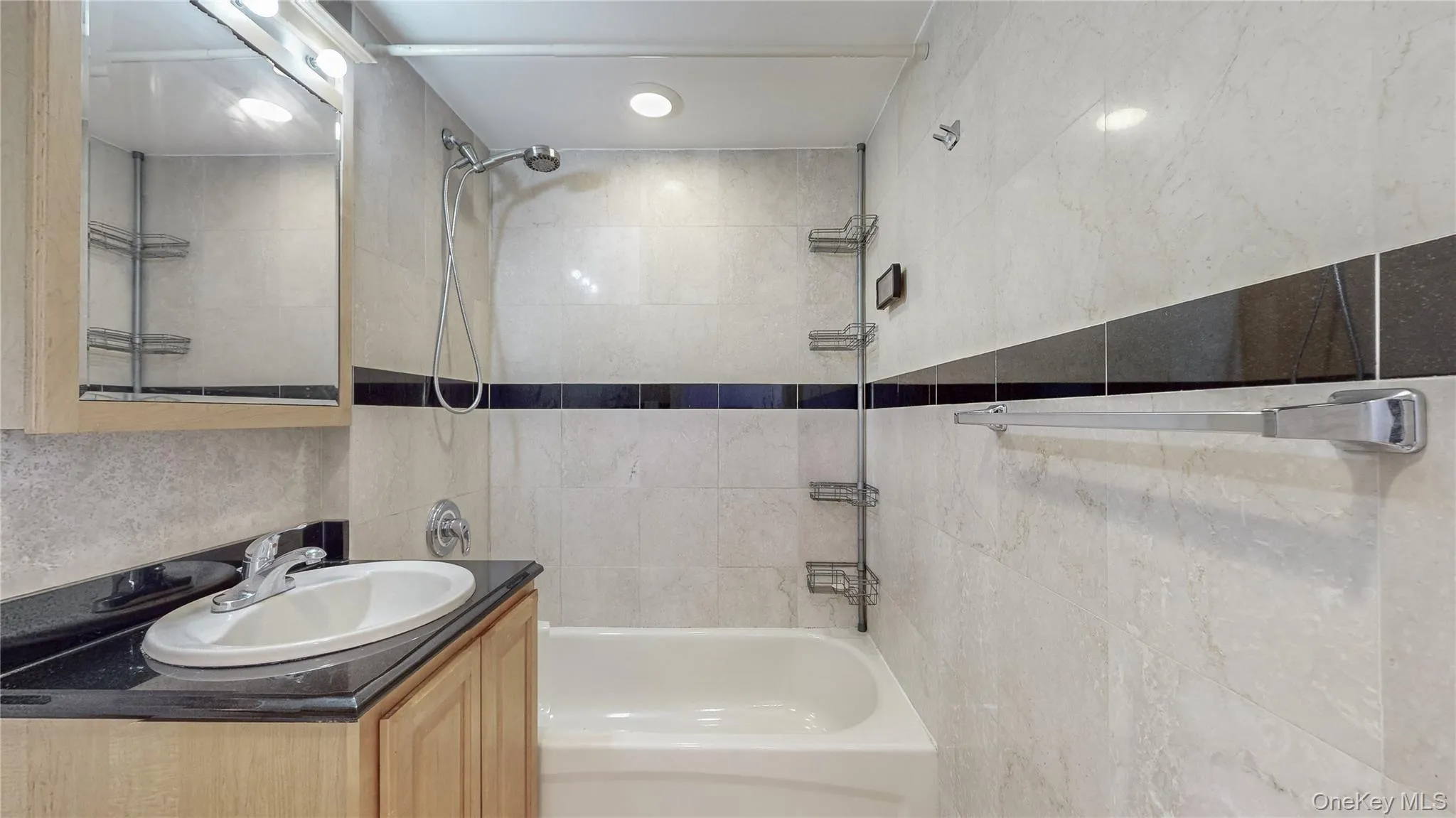 83-71 116th Street, New York, NY, 1 Bedroom Bedrooms, 4 Rooms Rooms,1 BathroomBathrooms,Residential Lease,For Rent,116th,0,1027942 83-71 116th Street, New York, NY, 1 Bedroom Bedrooms, 4 Rooms Rooms,1 BathroomBathrooms,Residential Lease,For Rent,116th,0,1027942