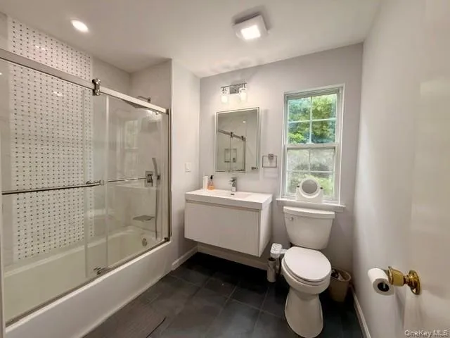 New Full Bath With Tub Second Floor New Full Bath With Tub Second Floor