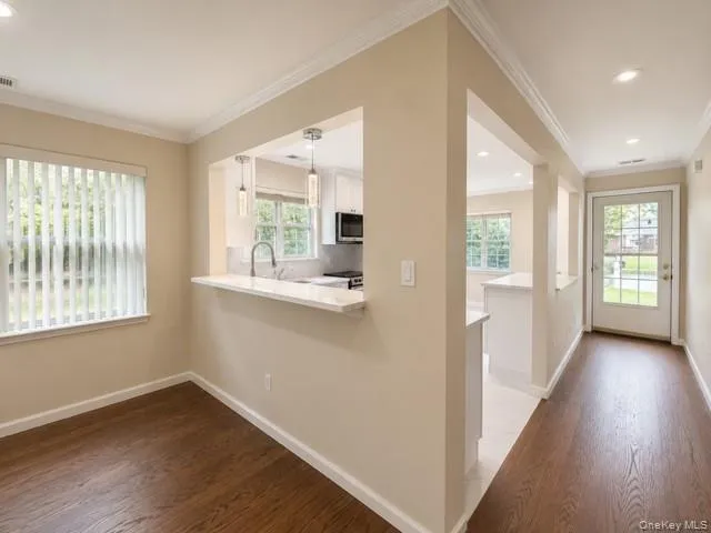 2 Herrels Circle, Huntington, NY, 3 Bedrooms Bedrooms, 9 Rooms Rooms,2 BathroomsBathrooms,Residential,For Rent,Herrels,0,1027949 2 Herrels Circle, Huntington, NY, 3 Bedrooms Bedrooms, 9 Rooms Rooms,2 BathroomsBathrooms,Residential,For Rent,Herrels,0,1027949