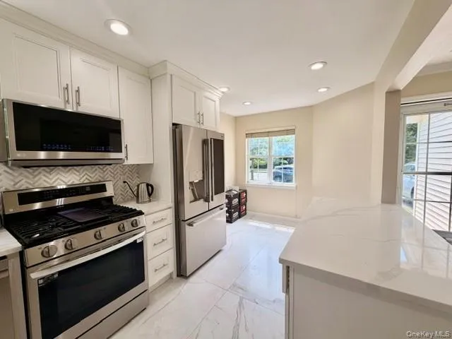 2 Herrels Circle, Huntington, NY, 3 Bedrooms Bedrooms, 9 Rooms Rooms,2 BathroomsBathrooms,Residential,For Rent,Herrels,0,1027949 2 Herrels Circle, Huntington, NY, 3 Bedrooms Bedrooms, 9 Rooms Rooms,2 BathroomsBathrooms,Residential,For Rent,Herrels,0,1027949