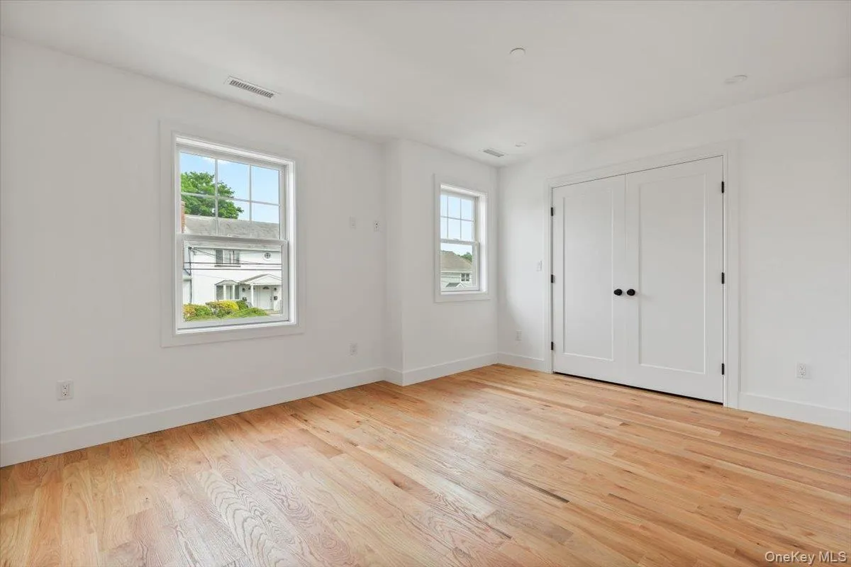 109 Park Avenue, Harrison, NY, 3 Bedrooms Bedrooms, 6 Rooms Rooms,3 BathroomsBathrooms,Residential Lease,For Rent,Park,0,1027950 109 Park Avenue, Harrison, NY, 3 Bedrooms Bedrooms, 6 Rooms Rooms,3 BathroomsBathrooms,Residential Lease,For Rent,Park,0,1027950