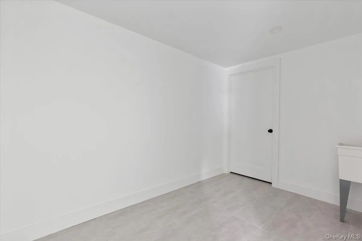 109 Park Avenue, Harrison, NY, 3 Bedrooms Bedrooms, 6 Rooms Rooms,3 BathroomsBathrooms,Residential Lease,For Rent,Park,0,1027950 109 Park Avenue, Harrison, NY, 3 Bedrooms Bedrooms, 6 Rooms Rooms,3 BathroomsBathrooms,Residential Lease,For Rent,Park,0,1027950