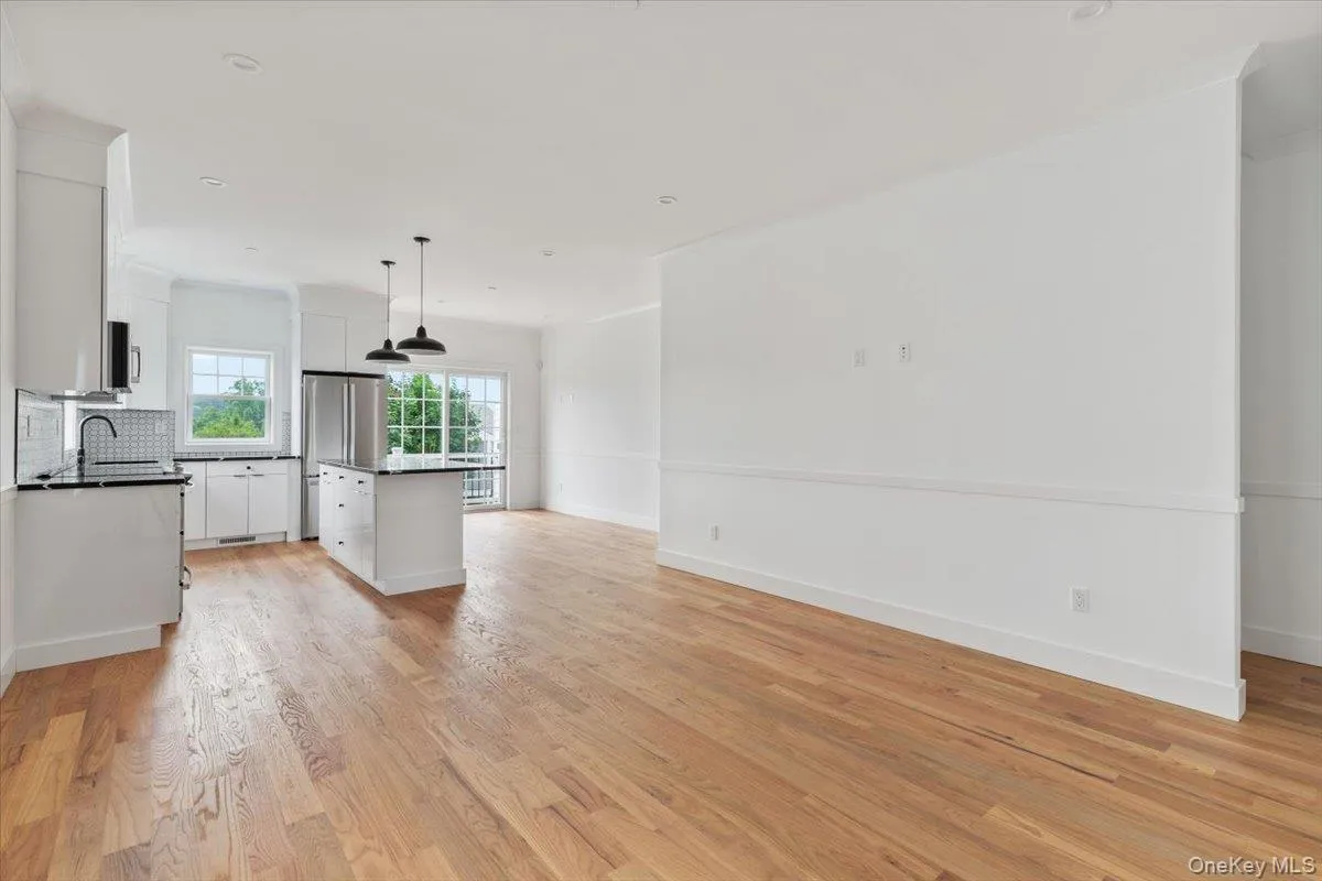 109 Park Avenue, Harrison, NY, 3 Bedrooms Bedrooms, 6 Rooms Rooms,3 BathroomsBathrooms,Residential Lease,For Rent,Park,0,1027950 109 Park Avenue, Harrison, NY, 3 Bedrooms Bedrooms, 6 Rooms Rooms,3 BathroomsBathrooms,Residential Lease,For Rent,Park,0,1027950